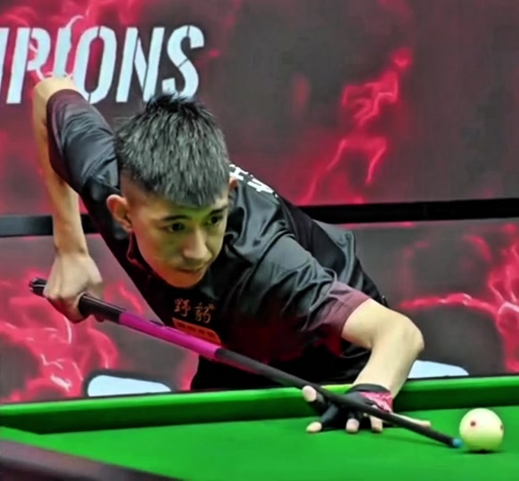 拜仁、皇马欧冠三连胜,除了胜利,他们还得到了啥？