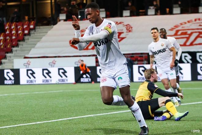 单腿稳定 单腿稳定